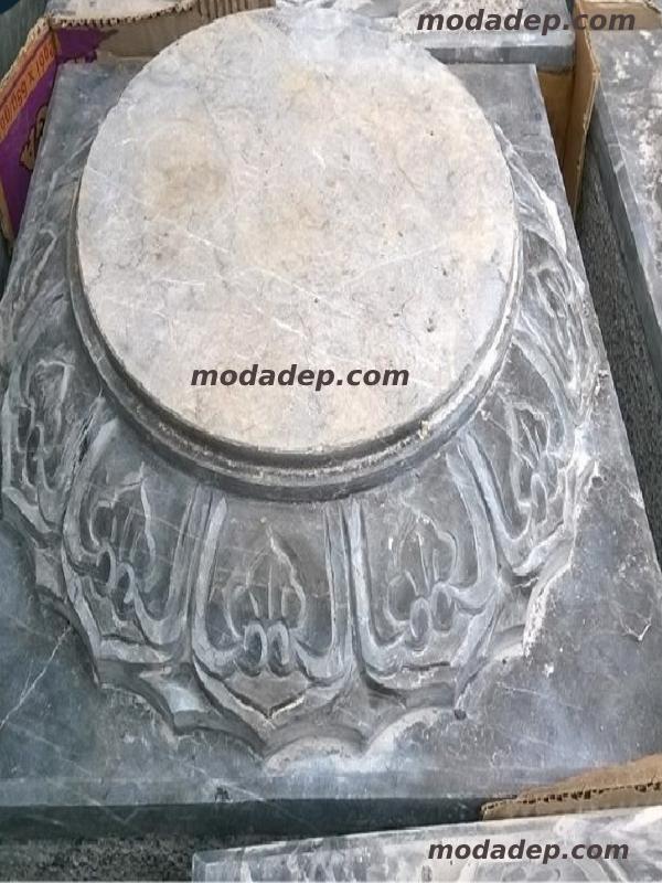 chân cột đá vuông