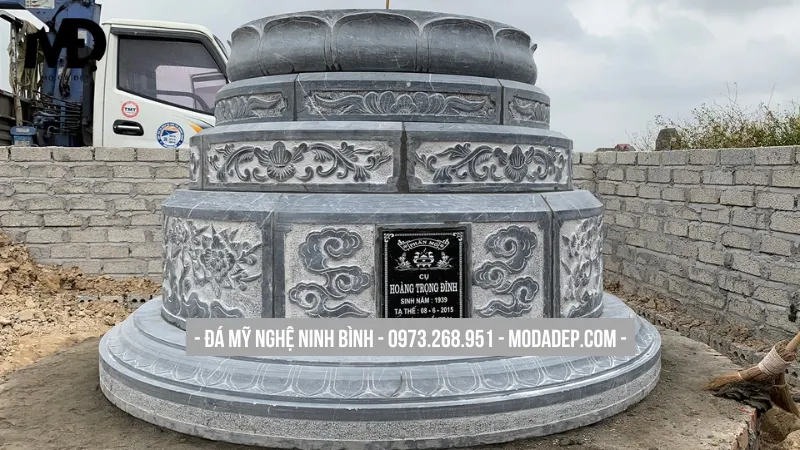 Lăng mộ đá tròn ngũ cấp bề thế cho gia tộc lớn