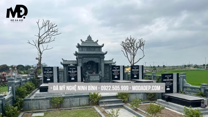 Mẫu lăng mộ đơn giản đẹp với đường nét thanh thoát đặc trưng